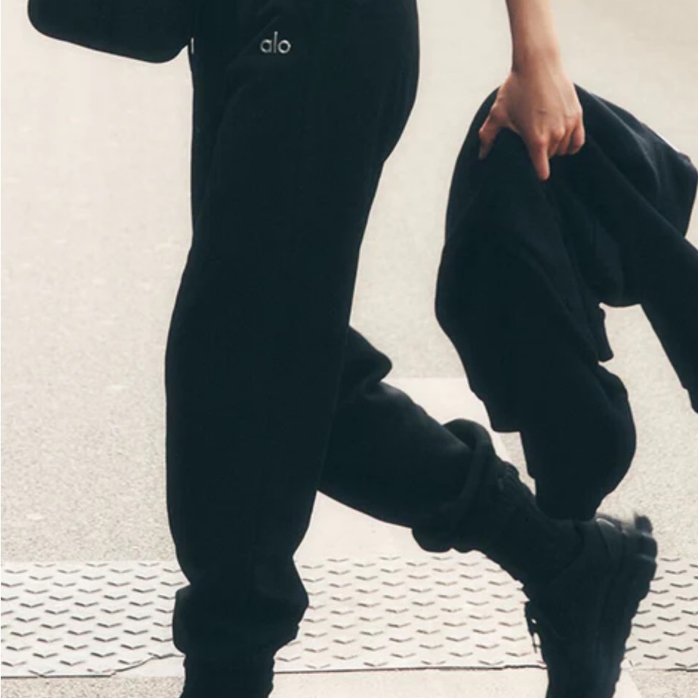 ALO Yoga Black Track Jogger Pants